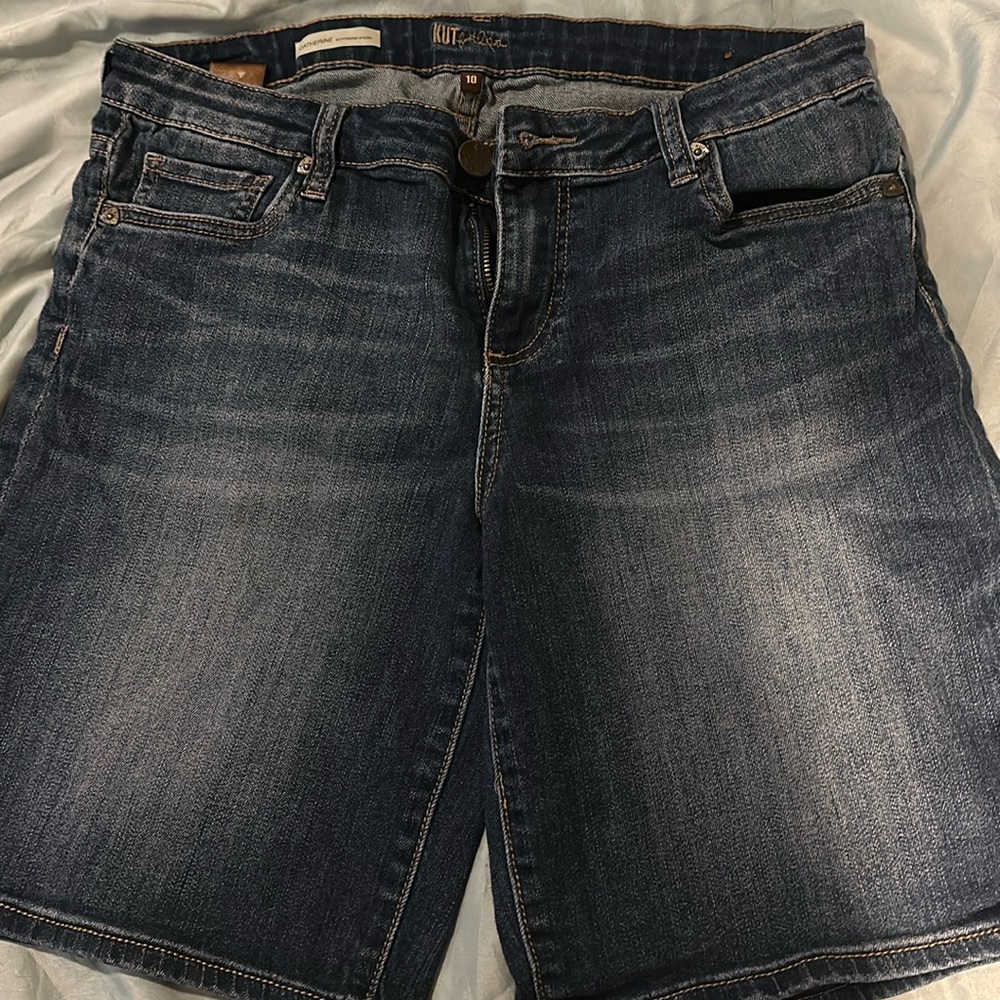 “KUT from the cloth” Catherine Boyfriend Shorts